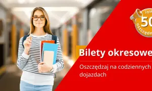 Młoda kobieta z zeszytami i ołówkiem, obok napis "Bilety okresowe". Oszczędzaj na dojazdach z biletem miesięcznym!