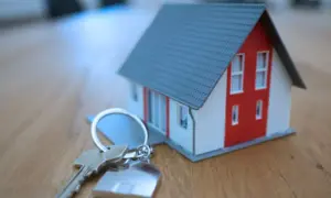 Wycena nieruchomości przez komornika i co dalej - uniknij strat finansowych