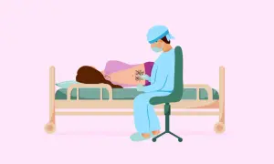 Médico administra epidural a paciente con tatuajes en la espalda.