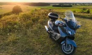 Mazowsze motocyklem: 7+ tras, które obalą mit nudy!