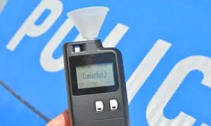 Alkomat: Jak działa, byś jechał bezpiecznie i zgodnie z prawem?