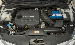 Silnik CRDi 1.7V. Wiele osób szuka opinii o tym silniku, a tutaj widać jego wnętrze.