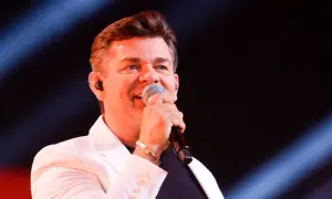 Ile kosztuje koncert Zenka Martyniuka na weselu? Sprawdź ceny i ukryte koszty
