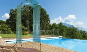 Prysznic ogrodowy DIY: Zbuduj go sam! Kompletny poradnik.