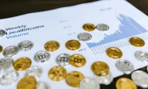 Kryptowaluty w Polsce: Legalność, podatki i koniec anonimowości