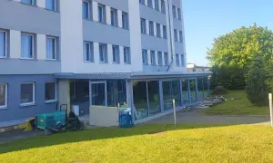 Co to jest patio w hotelu i jak wpływa na komfort gości?