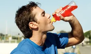 Bebidas con Electrolitos: ¿Cuándo las necesitas y cómo prepararlas?