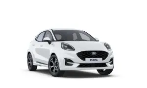 Vit Ford Puma Hybrid Automat, en modern SUV med sportig design.