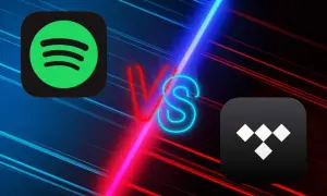 Logo Spotify i Tidal obok siebie, z napisem "VS" pośrodku, na tle neonowych linii.