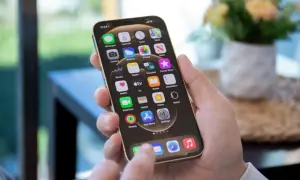 Haptyka w iPhone – jak zmienia sposób korzystania z telefonu?