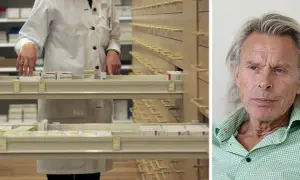 En person i vit rock hanterar mediciner i ett apotek. Bredvid syns en man med grått hår. Kanske en patient som besöker sin psykiatri.