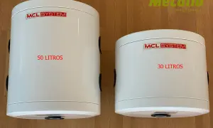 Dos depósitos de inercia aerotermia MCL SYSTEM de 50 y 30 litros, listos para optimizar tu sistema de calefacción.