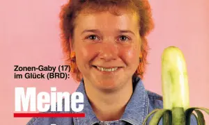 Zonen-Gaby (17) im Glück: Ihre erste Banane. Ein Lächeln und ein grünes Etwas.