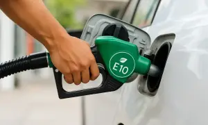 Benzyna E10: Jak sprawdzić kompatybilność i uniknąć awarii?