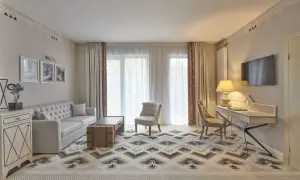 Czym się różni aparthotel od hotelu? Odkryj kluczowe różnice