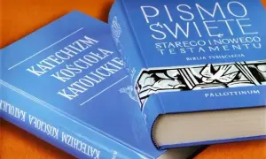 Czym różni się katolik od chrześcijanina? Kluczowe różnice w wierzeniach i praktykach