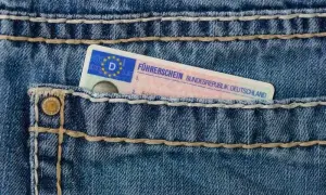 Jak zgłosić zgubienie prawa jazdy i uniknąć dodatkowych kosztów
