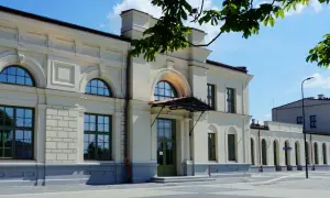 Stacja transformatorowa budynek czy budowla? Kluczowe różnice i konsekwencje