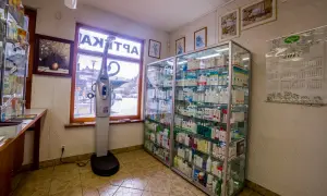 Apteka Bukowina Tatrzańska: Dyżury, adresy i co zabrać w góry?