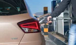 Benzyna CNG - co to jest i dlaczego warto ją wybrać jako paliwo?