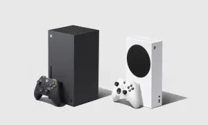 Dwie konsole Xbox next gen: czarna Xbox Series X i biała Xbox Series S, z czarnym i białym kontrolerem.