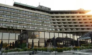 Hotel Forum Kraków: Co doprowadziło do zamknięcia tej ikony?