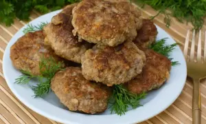 Prosty przepis na bryzol drobiowy, który zachwyci Twoich bliskich