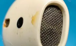 Czemu AirPods grają cicho? Odkryj przyczyny i rozwiązania problemu