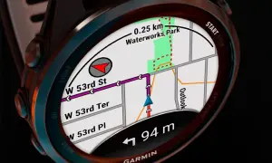 Zegarek Garmin z mapą i trasą. Dowiedz się, jak zaktualizować nawigację Garmin, by zawsze docierać do celu.
