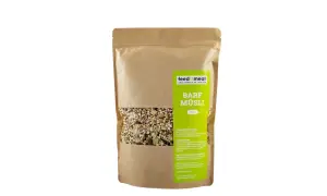 BARF Müsli von feed&meat im Beutel, perfekt für barfen im Urlaub. Mit Hirse, Karotten und Erbsen.