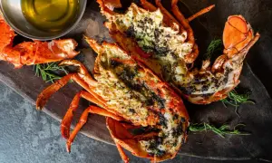 Sublimez votre langouste grillée : les meilleurs accompagnements