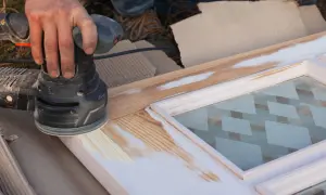 Odnowienie drzwi PRL z szybą: Spektakularna metamorfoza DIY!