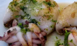 Seiche grillée à la poêle : le secret d'une tendreté parfaite
