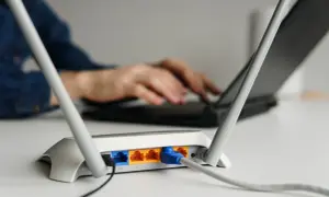 Jakim kablem połączyć router z komputerem, aby uniknąć problemów?