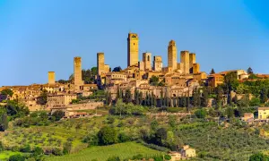 Gdzie zjeść w San Gimignano? Odkryj najlepsze restauracje i smaki