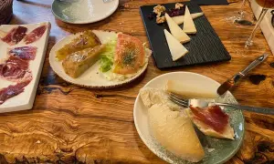 El Librero Tapas y Quesos Sevilla: Tu guía para un festín de quesos