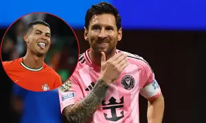 Porównanie: ile goli ma Messi, a ile Ronaldo. Dwóch legendarnych piłkarzy na jednym zdjęciu.