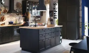 Koszty montażu mebli IKEA: Porównanie cen i jak zaoszczędzić?