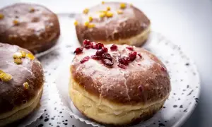 Ile kalorii ma pączek? Sprawdź i ciesz się nim bez wyrzutów!