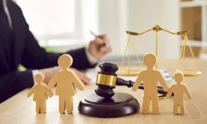Kiedy sąd odbiera matce dziecko? Przyczyny i prawa rodzica