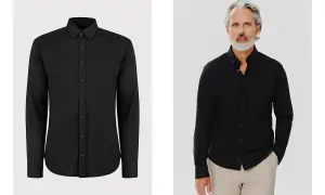 Elegancka czarna koszula męska. Idealna baza do stylizacji, zastanawiasz się jakie spodnie do czarnej koszuli? Jasne chinosy to świetny wybór.