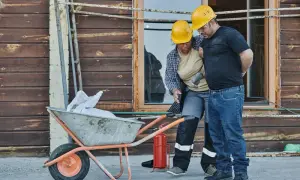 Jak obliczyć ilość drewna na dom szkieletowy bez zbędnych kosztów