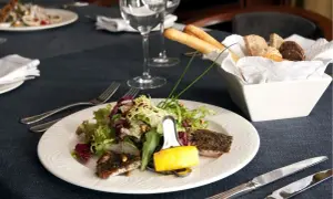 Gdzie zjeść w Piotrkowie Trybunalskim? Odkryj najlepsze lokale