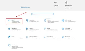 Ekran ustawień Windows. Kliknij "System", aby dowiedzieć się, jak sprawdzić model laptopa.