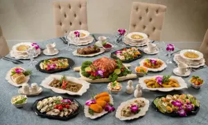 Catering na komunię 2025: Ile kosztuje? Sprawdź ceny i porady