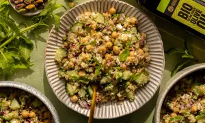 Jennifer Aniston Salat: Das echte Rezept & Geheimnis enthüllt