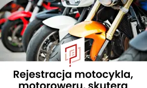 Rząd motocykli i skuterów, gotowych do rejestracji. Opłata za rejestrację motocykla jest pierwszym krokiem do wolności na dwóch kołach.