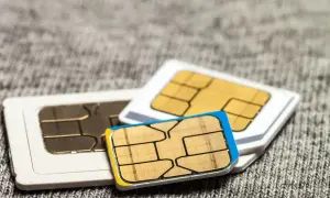 Trzy karty SIM: największa, standardowa, mikro i najmniejsza, nano sim co to jest? Małe, ale ważne dla łączności.