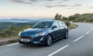Pojemność baku Ford Focus (MK1-MK4). Ile naprawdę mieści?