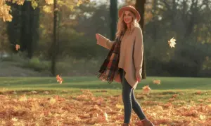 Jesienne boho: ciepłe stylizacje i inspiracje na chłodne dni